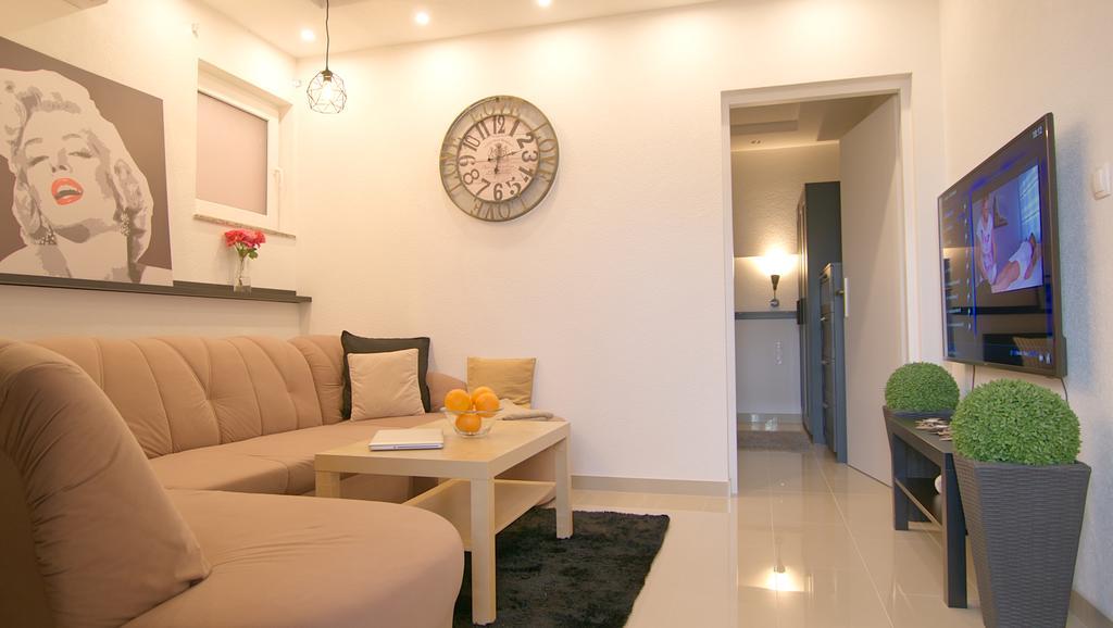 Larus Appartement Vir